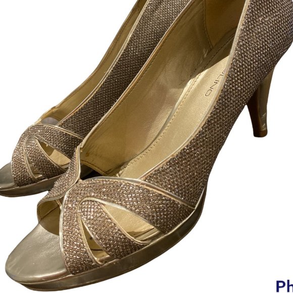 BANDOLINO Bling 3" Pumps Champagne Sparkle 7 1/2  Bandolino Shoes Wedding - Picture 2 of 13